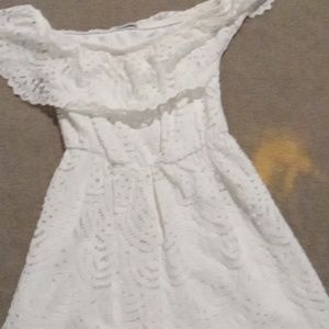 Dainty hooligan  M white